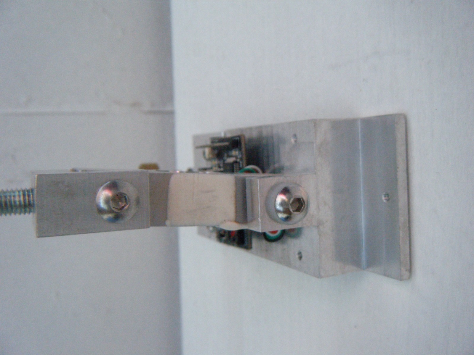 2 Long rods, Mini PC boards wired to 20kg Load Cell Weight Sensors. Unknown use