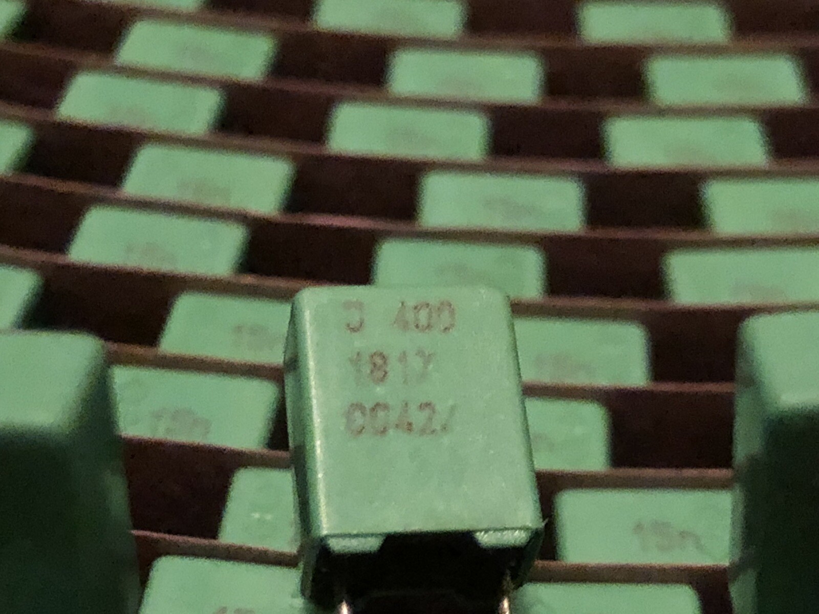 VISHAY 1250 REEL – 15,000pf / .015uf (0.015uf, 15nf) 400v – 5% Film Capacitors
