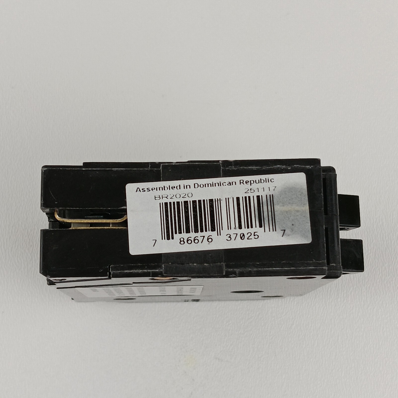 Cutler Hammer BR2020 1 Pole Twin 20 A 120V Plug In Type BRD-DNPL Breaker non-CTL