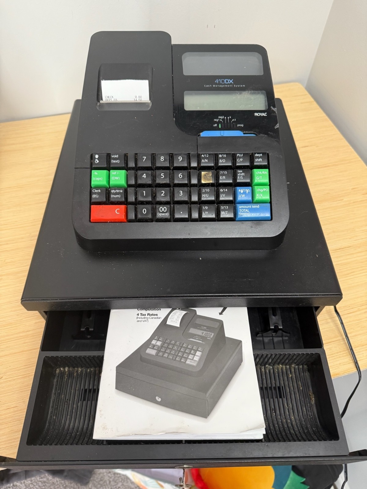 Royal 410DX Electronic Cash Register With KEY