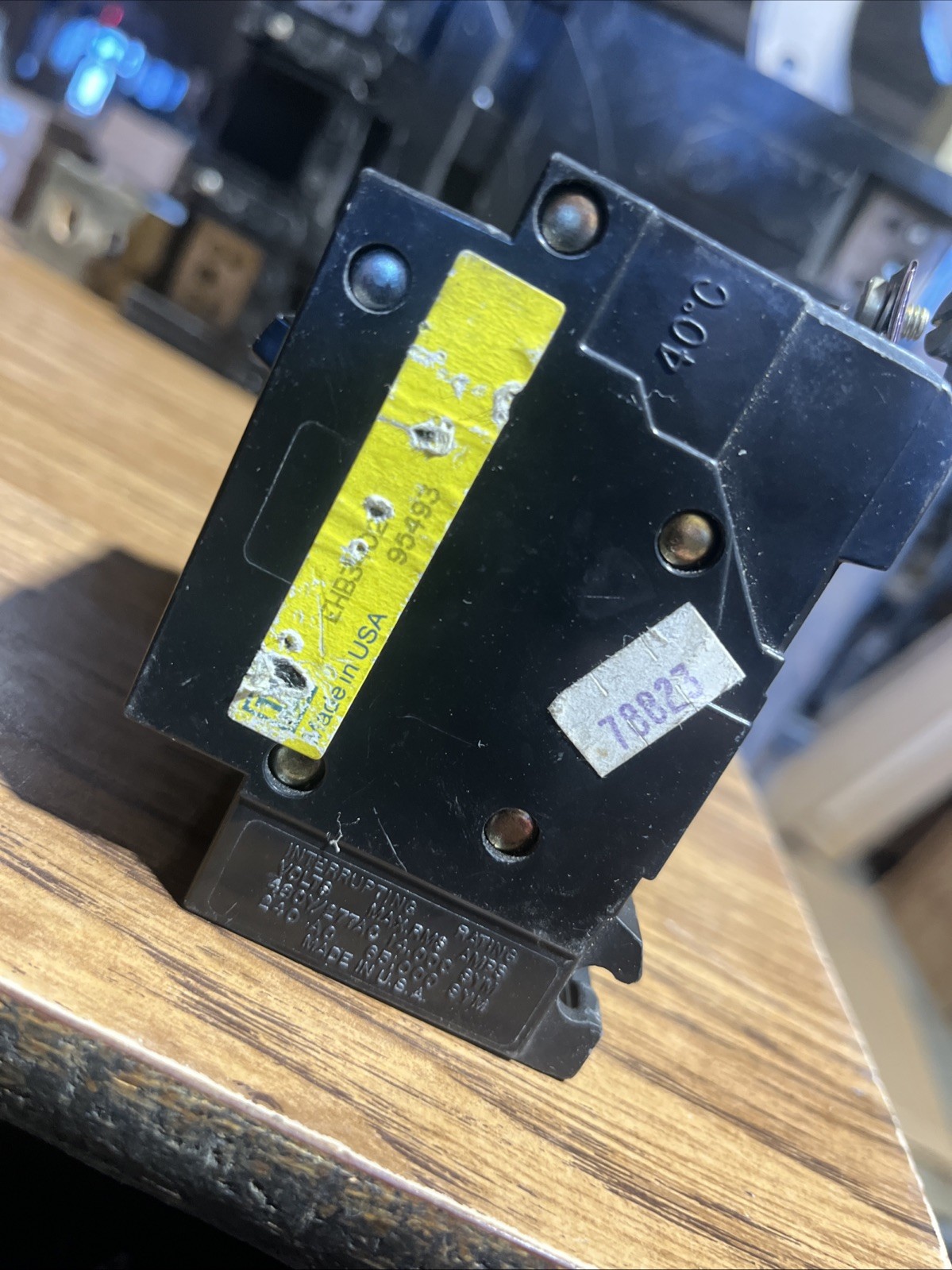 Square D EHB34020 3 Pole 20 Amp 480 277V AC 3 Phase EHB4 Bolt On Circuit Breaker