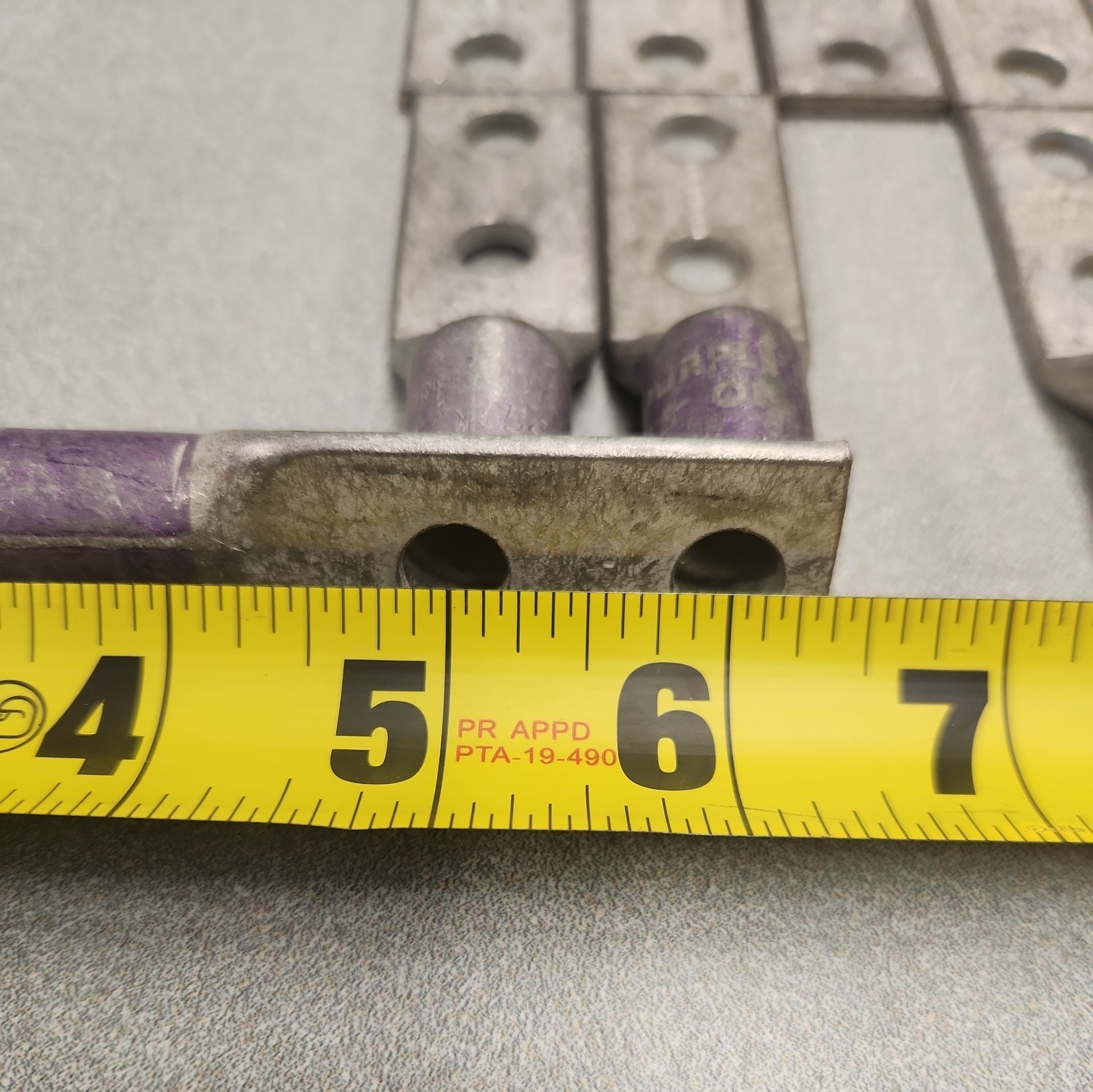 (10) Lug Ends 3/8″ X 1″ spacing 4/0 AWG STR CU Purple Die 15 54