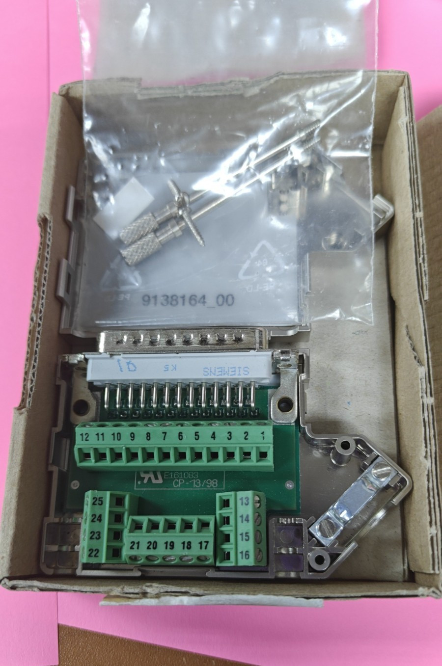 PHOENIX CONTACT SUBCON 25/M-SH 27 61 62 2 MALE D-SUB CONNECTOR 2761622