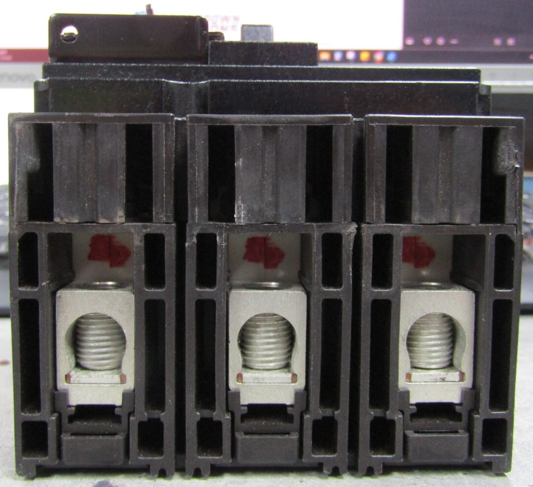😏 SQUARE D 15 AMP POWERPACT CIRCUIT BREAKER 3 POLE 600 VAC HDL36015