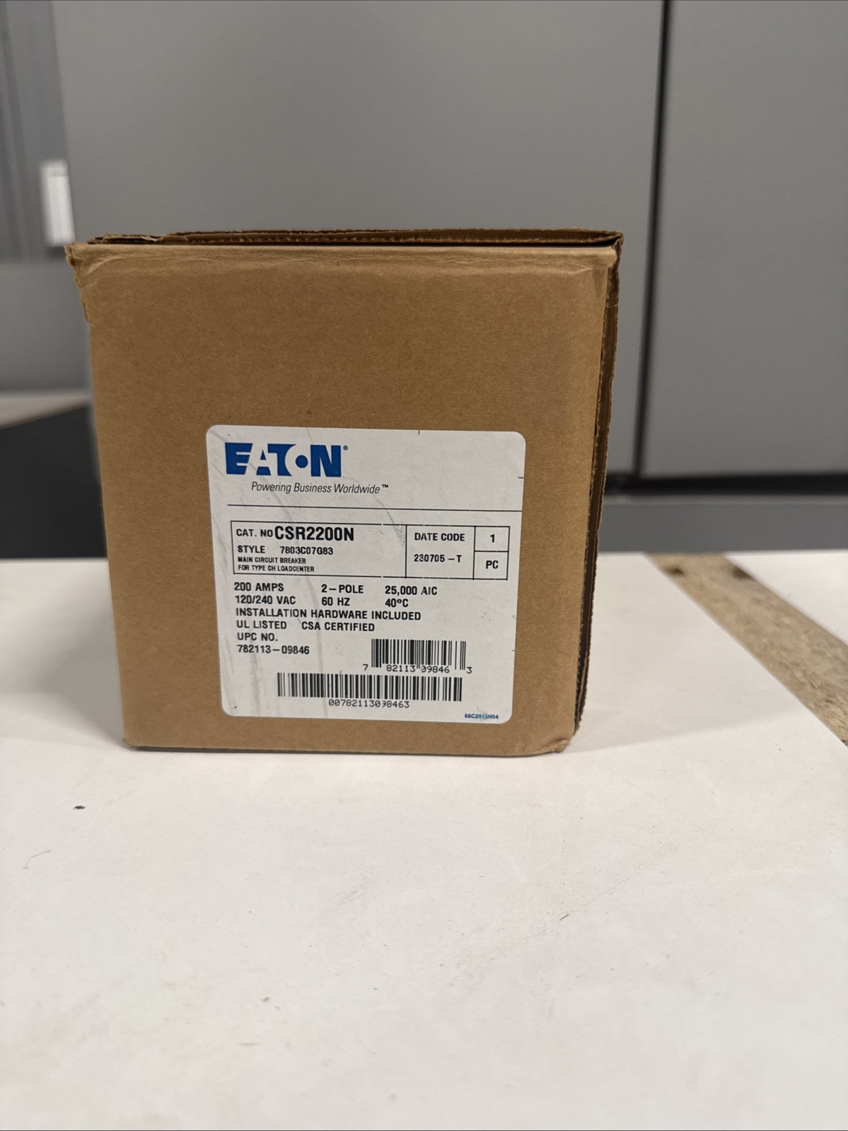 Eaton CSR2200N Type CSR Standard Circuit Breaker – Black