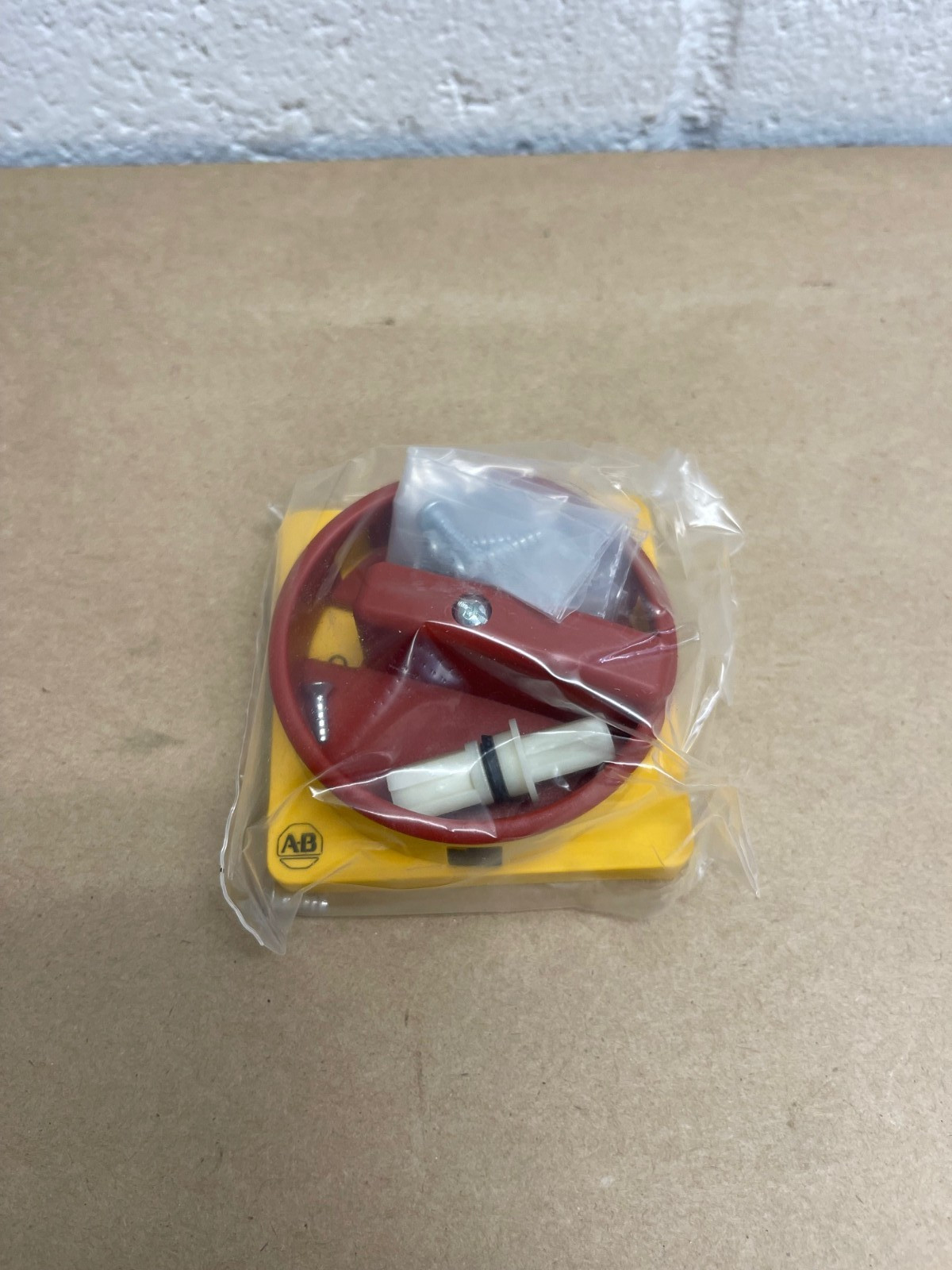 Allen Bradley 194E-E32-1753-6N Series B Switch-Disconnector *NEW*
