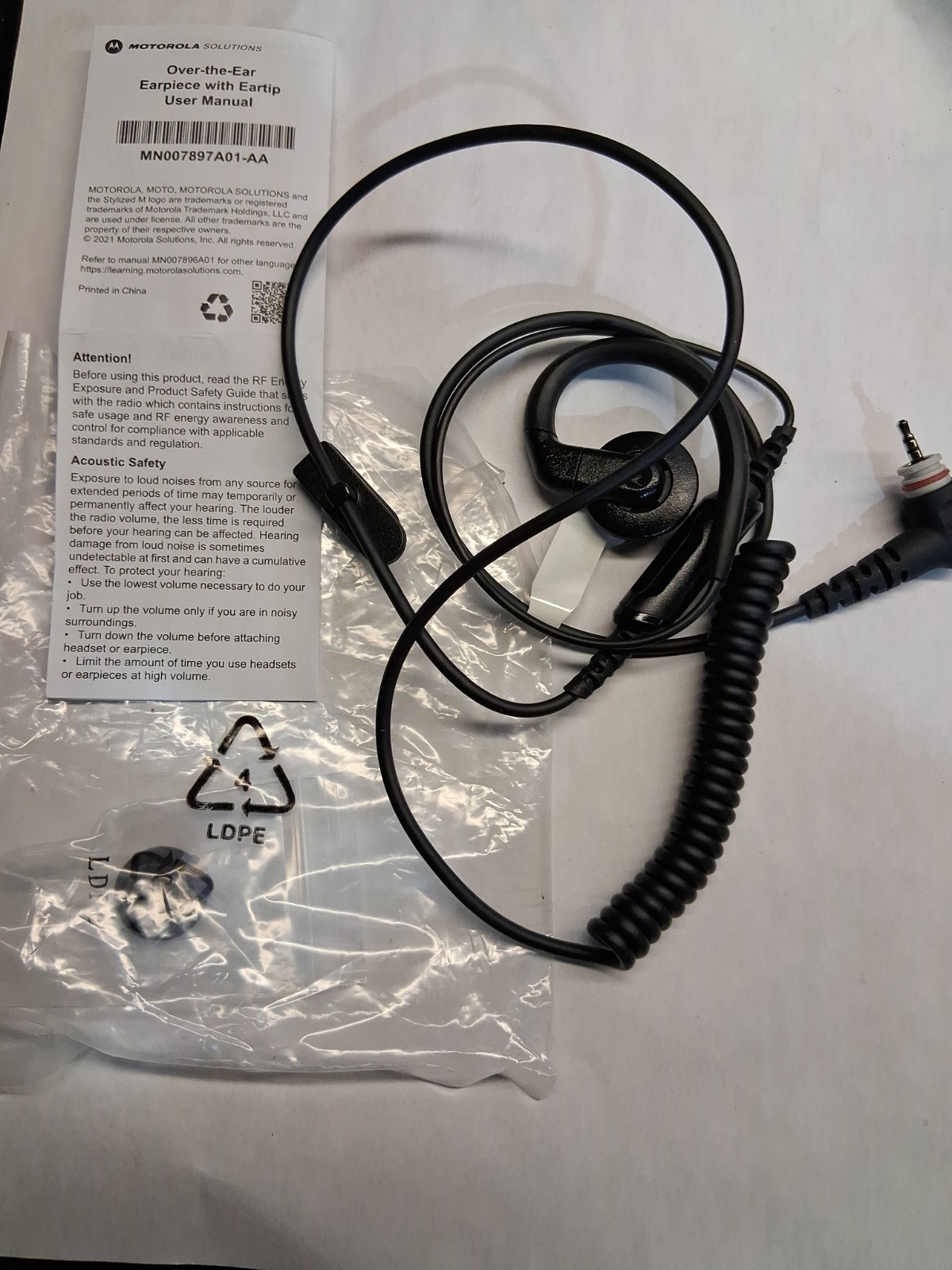 NEW! OEM Motorola Earpiece w/Microphone MN007897A01-AA Over the Ear Earpiece