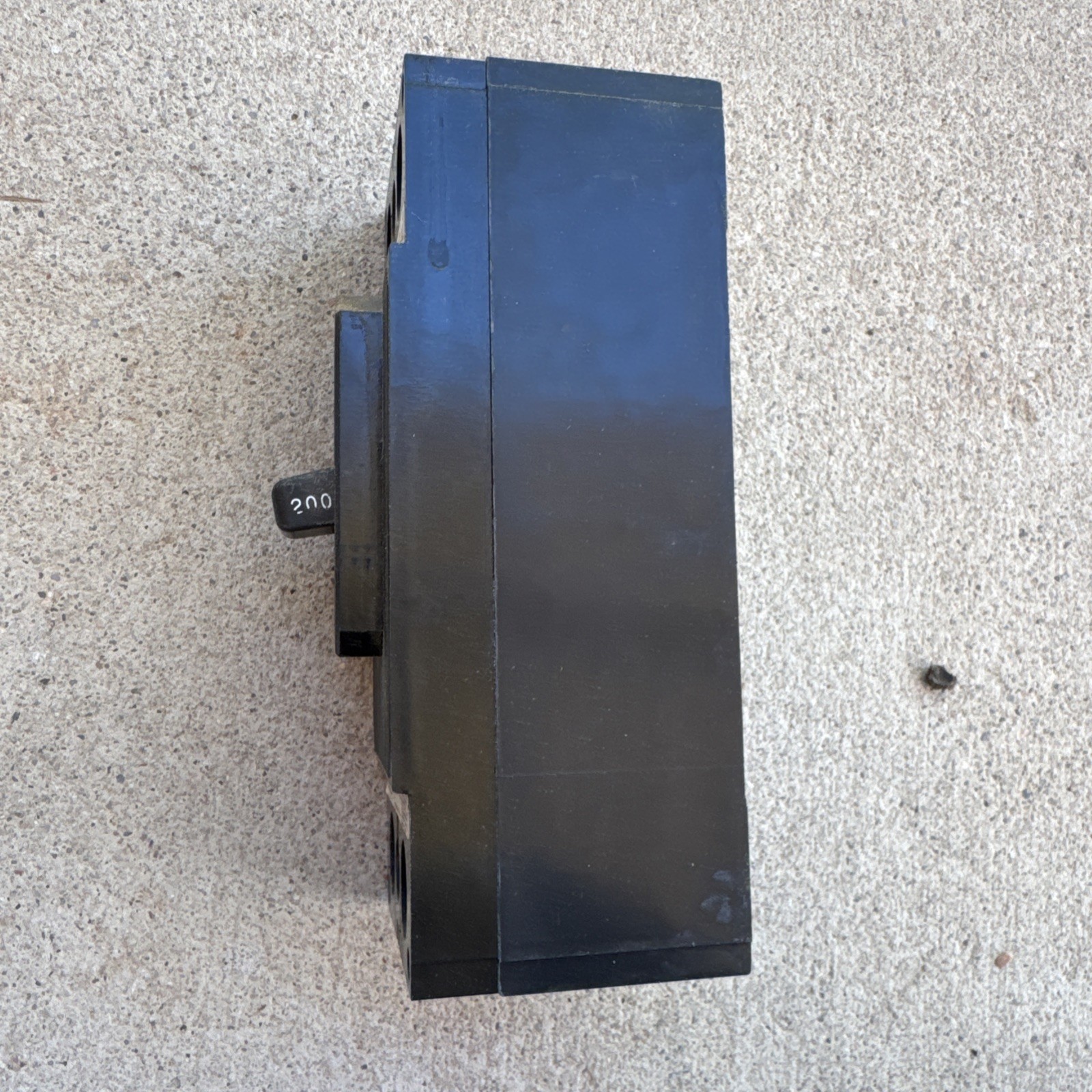Siemens/ITE QJ22B200 – Type QJ2 200A 240V Bolt-On Molded Circuit Breaker
