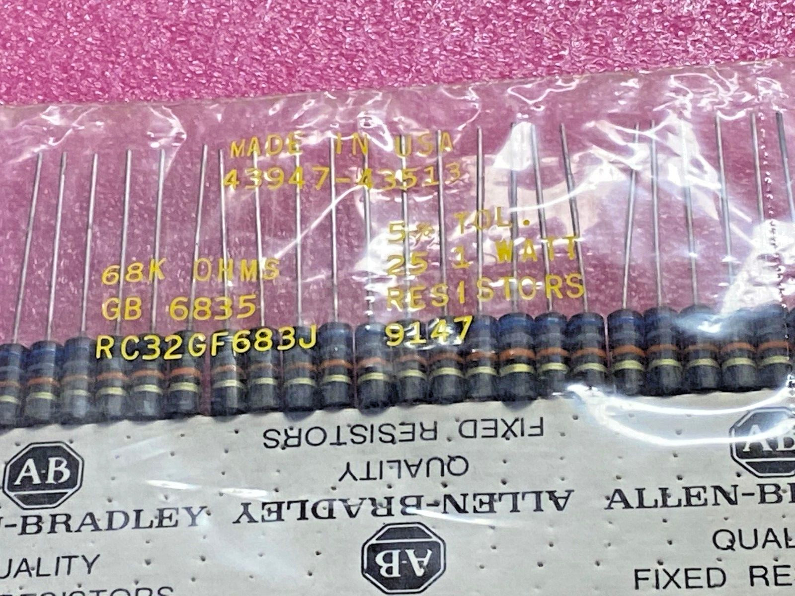 25pcs RC32GF683J Allen-Bradley, 68K ohm 1 Watt 5%,Carbon Comp Resistor