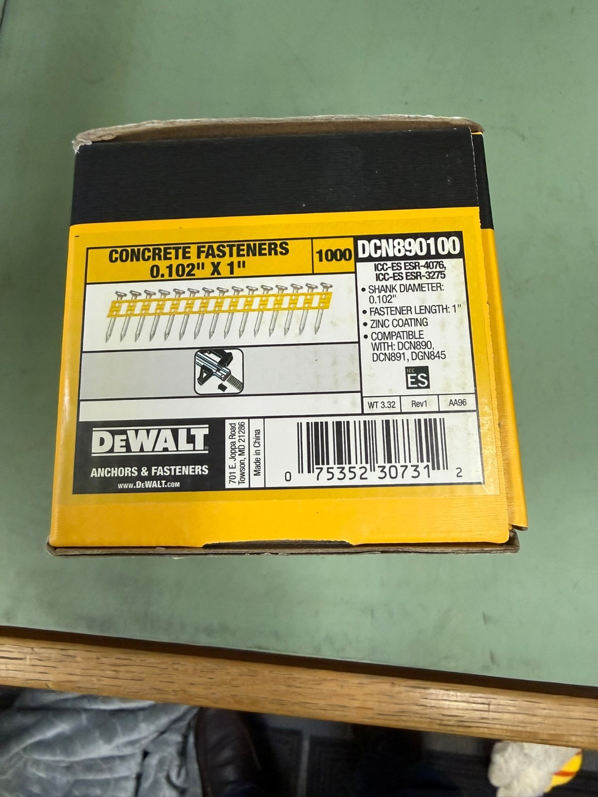 (1 Box) DeWalt DCN890100 CCN Concrete Pins, Steel, 1″ X .102″ (1,000 Pins)