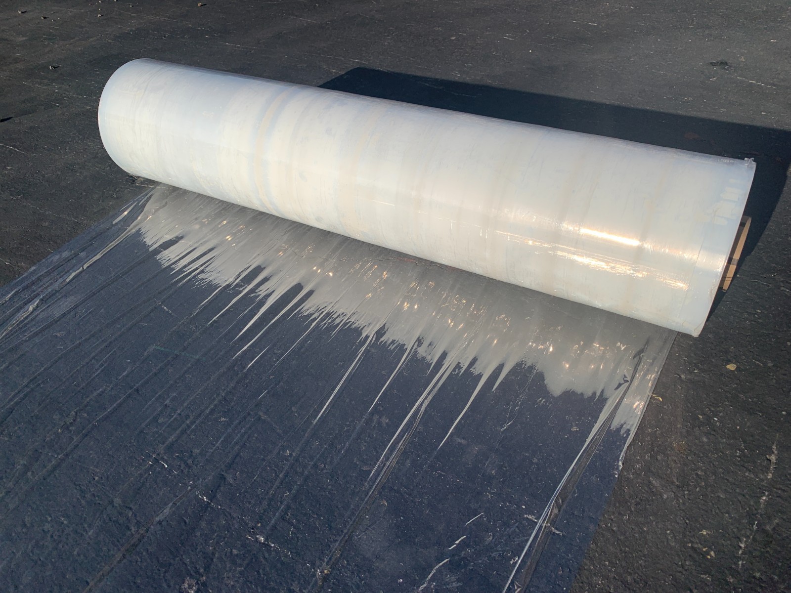 Extra Wide 60 Inch Stretch Wrap | USA Made | 60″ x 5000 ft Roll – Sandbaggy