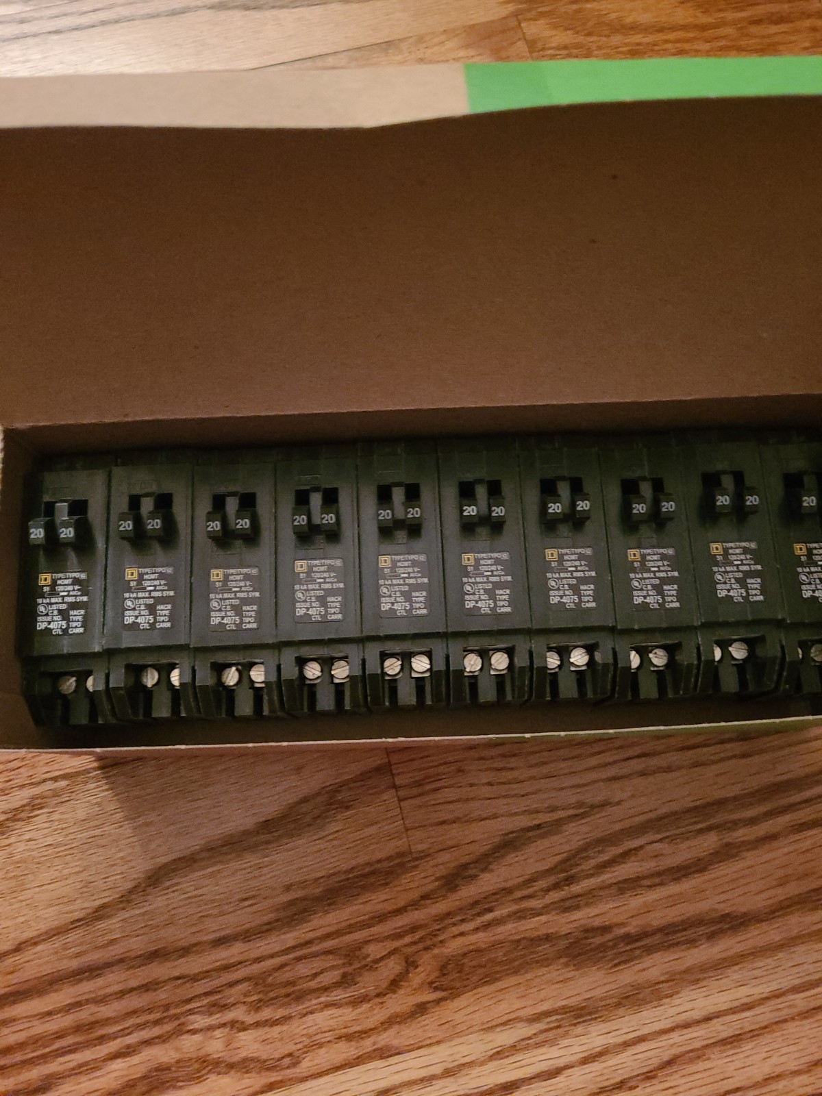 Square D HOMT2020 Homeline 20 amp Twin 1 Pole Tandem Circuit Breaker – 10 Pack
