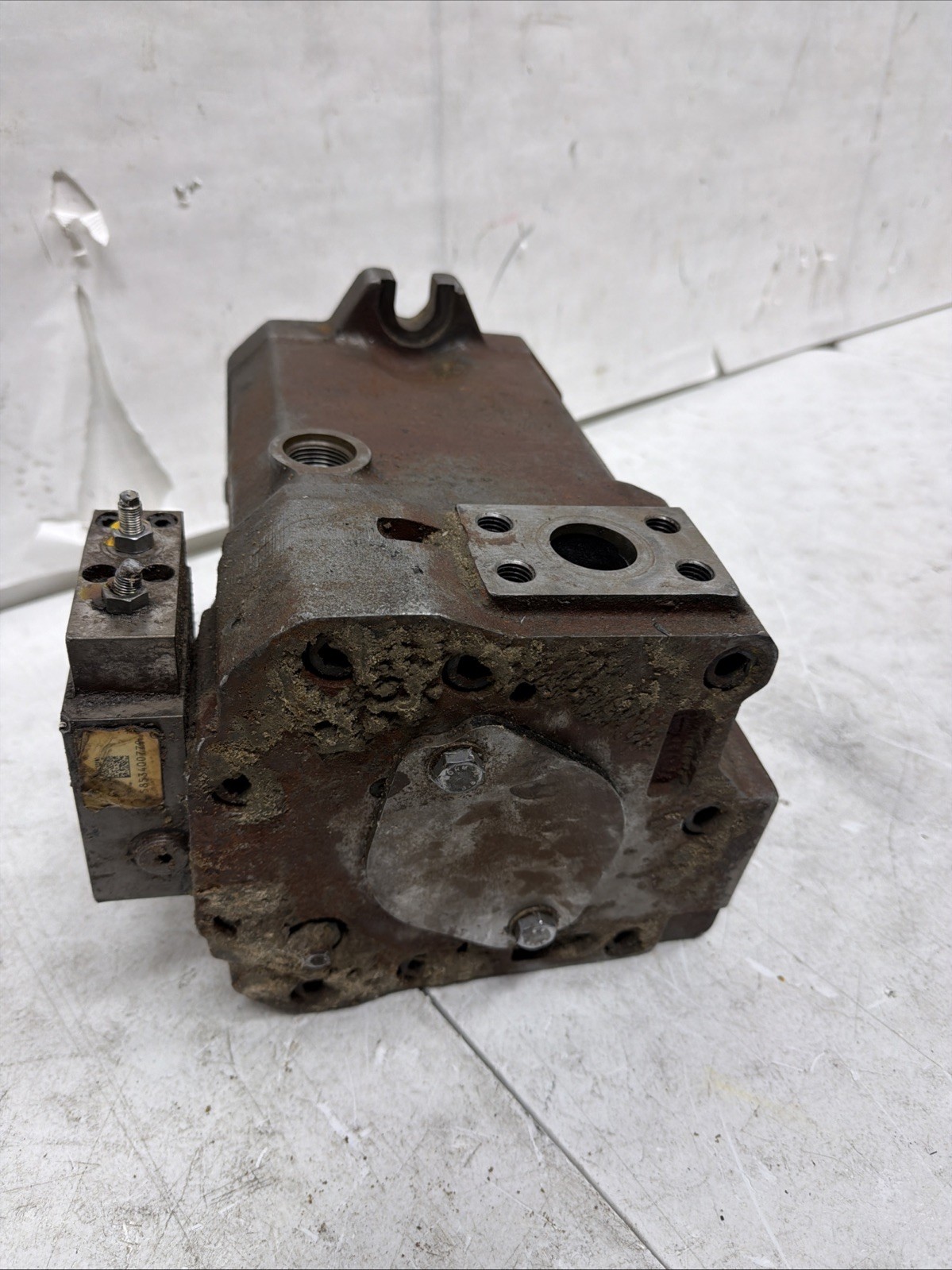 Linde Hydraulics – 5853400779 Control Assembly Lp_125-_I_X