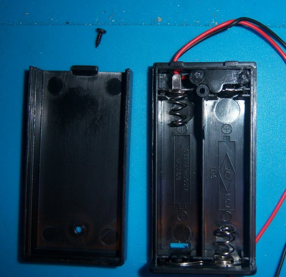 2x Battery Holder, holds 2 AA Batteries, Case ON/OFF switch With screw USA