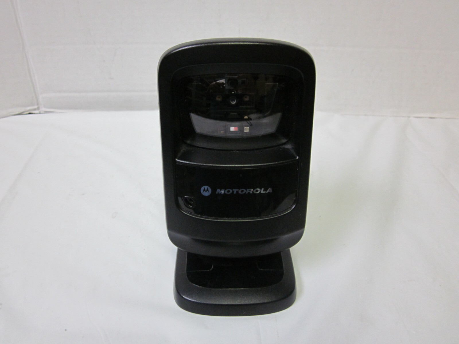Motorola DS9208-SR00004NNWW 2D Hands-Free Barcode Scanner