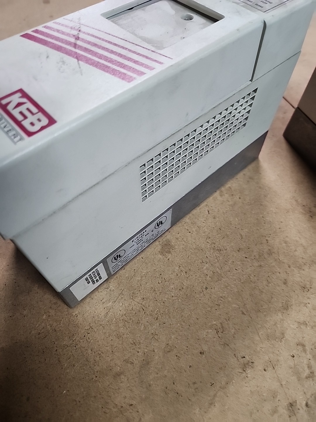 KEB 07.F4.S1D-3420 V1.2 Combivert AC Drive 3PH 1.8KVA 480V 1.8A