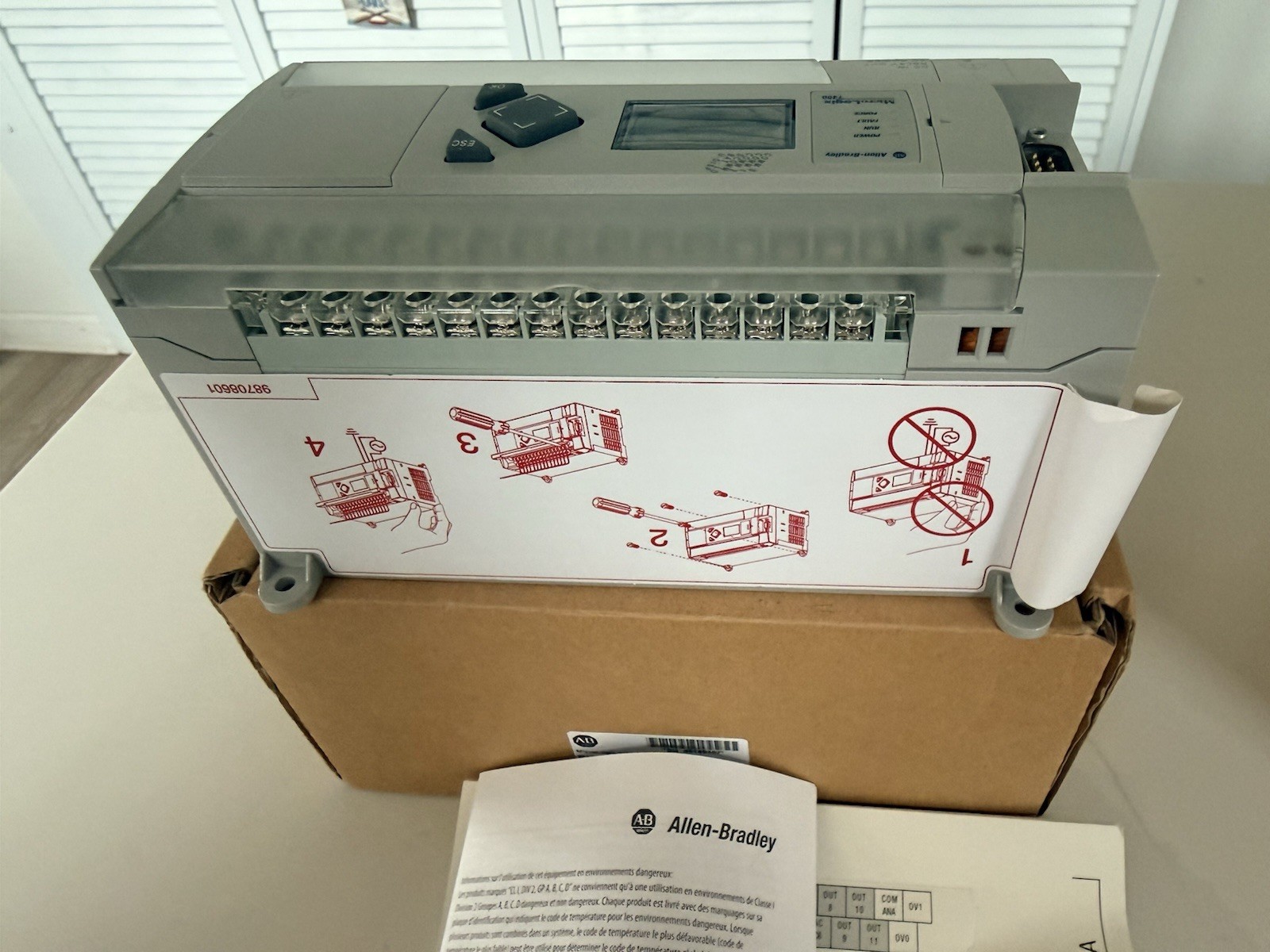 Surplus Allen Bradley 1766-L32BWA SER B MicroLogix 1400 32 Point Controller