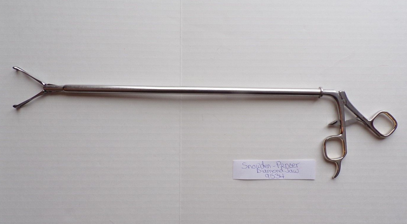 Snowden Pencer 88-9540 Debakey Clamp, Straight 10mmX36cm