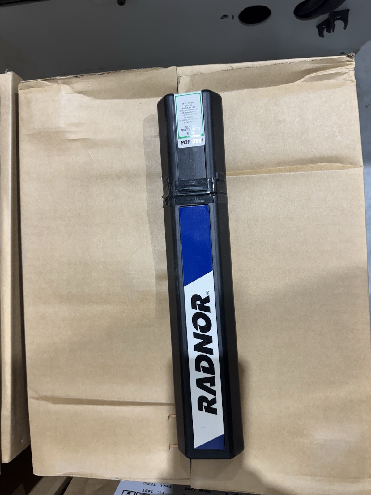 RADNOR 308L-16 Stainless Steel Welding Electrodes 3/32” x 12” – 3 LB