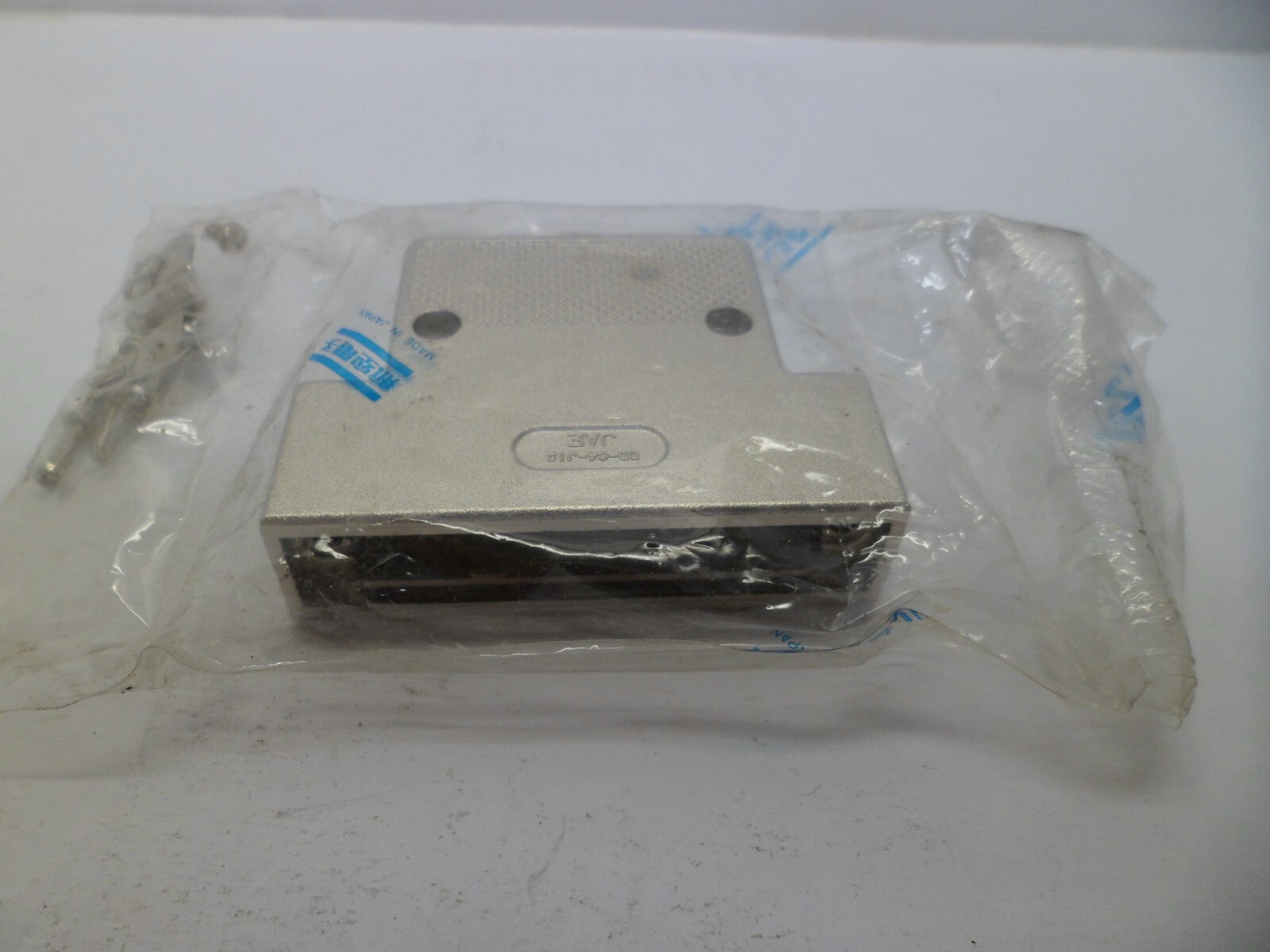JAE DD-C4-J13 CONNECTOR HOUSING CABLE PLUG END W/HARDWARE LOT OF 2 N.O.S.