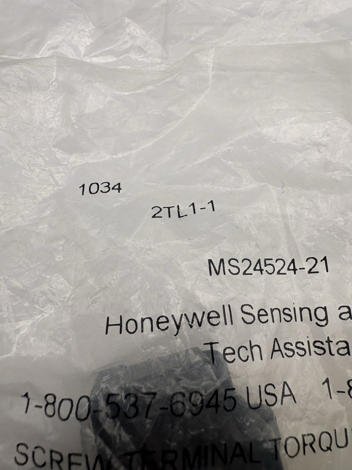 2TL1-1 MS24524-21 TOGGLE SWITCH ON OFF ON DPDT 15A 125V HONEYWELL