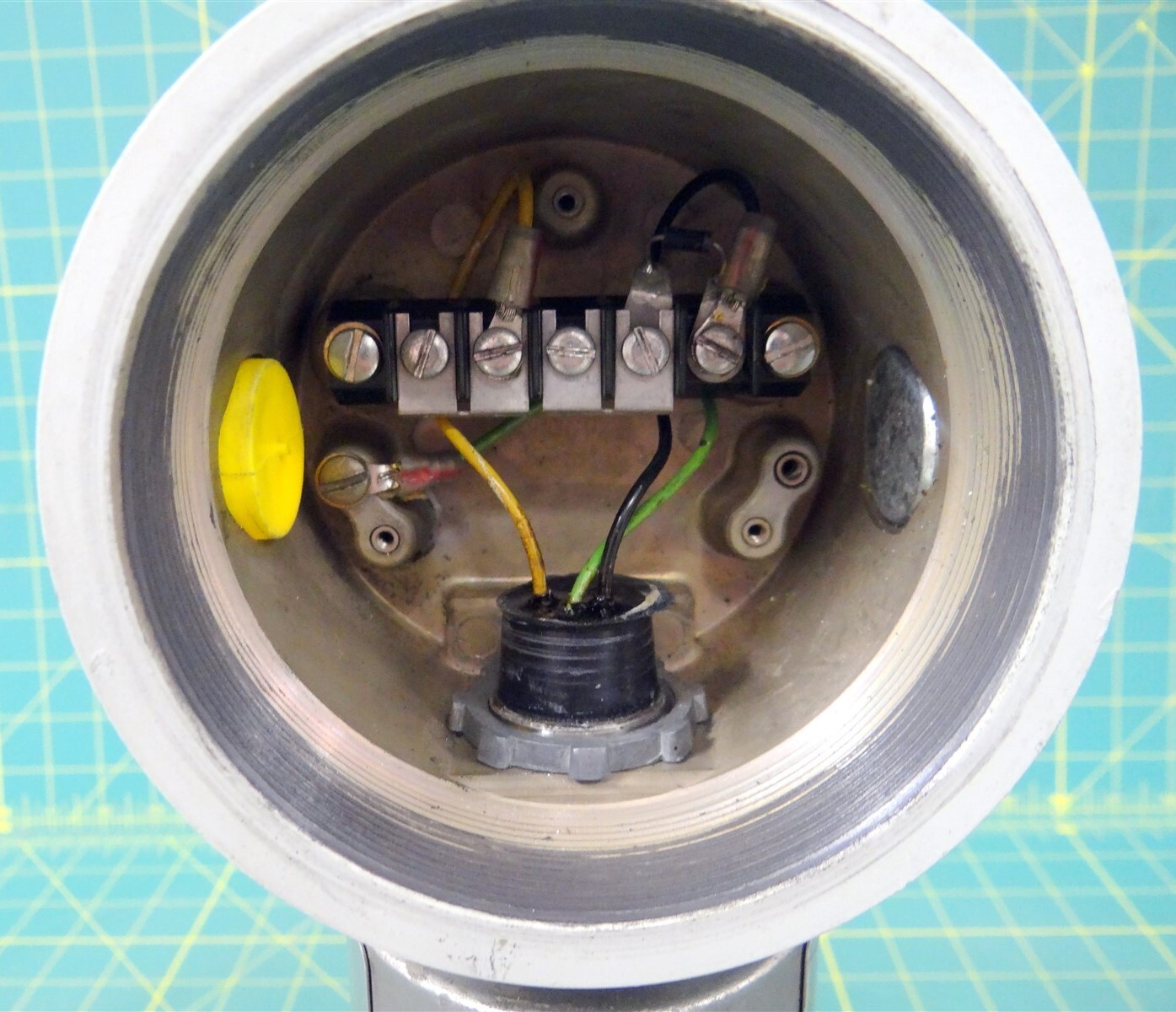 Gould Pressure Transmitter PDT30148 w/Explosion Proof Outlet Body and Cover