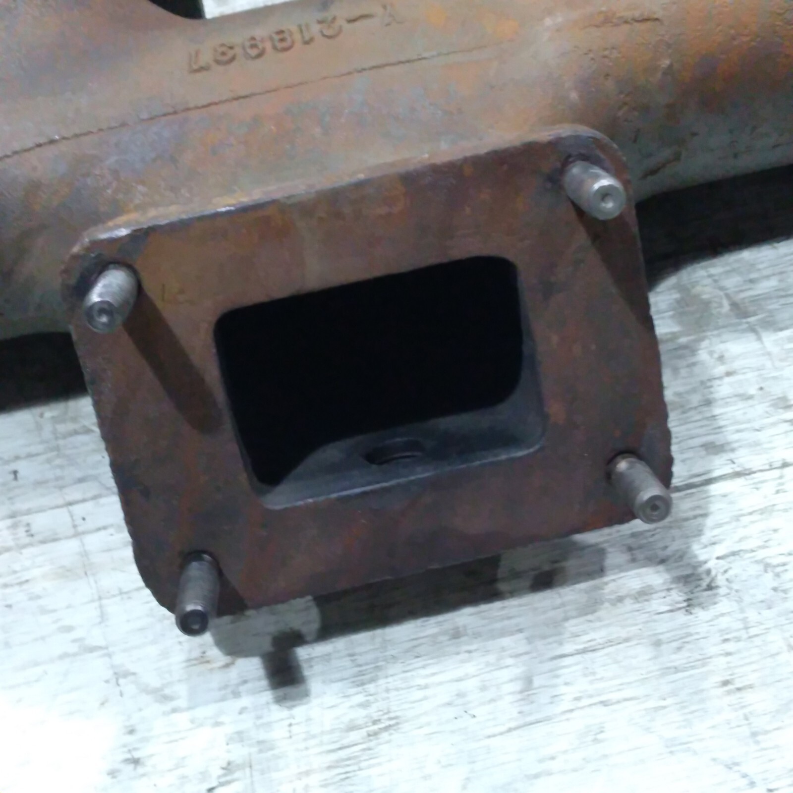 Cummins 218937 Center Exhaust Maifold VTA1710 VTA28 G28 V28 1710