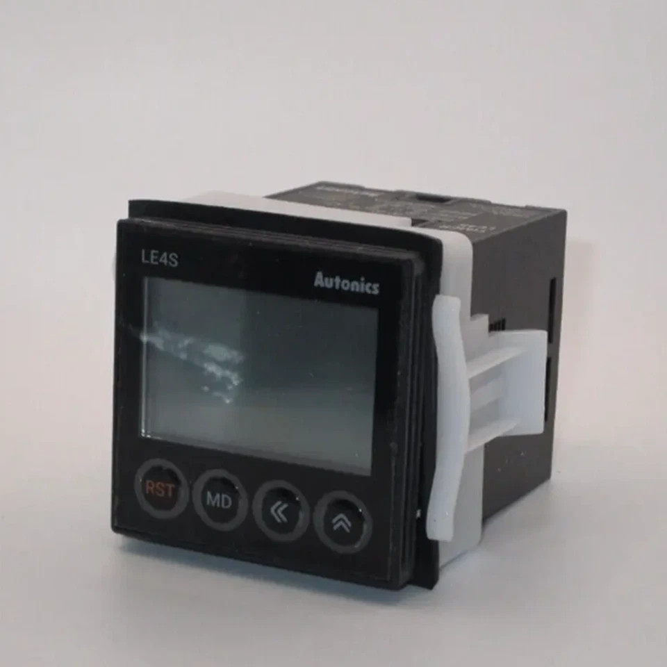New In Box AUTONICS LE4S Digital Backlit LCD Timer