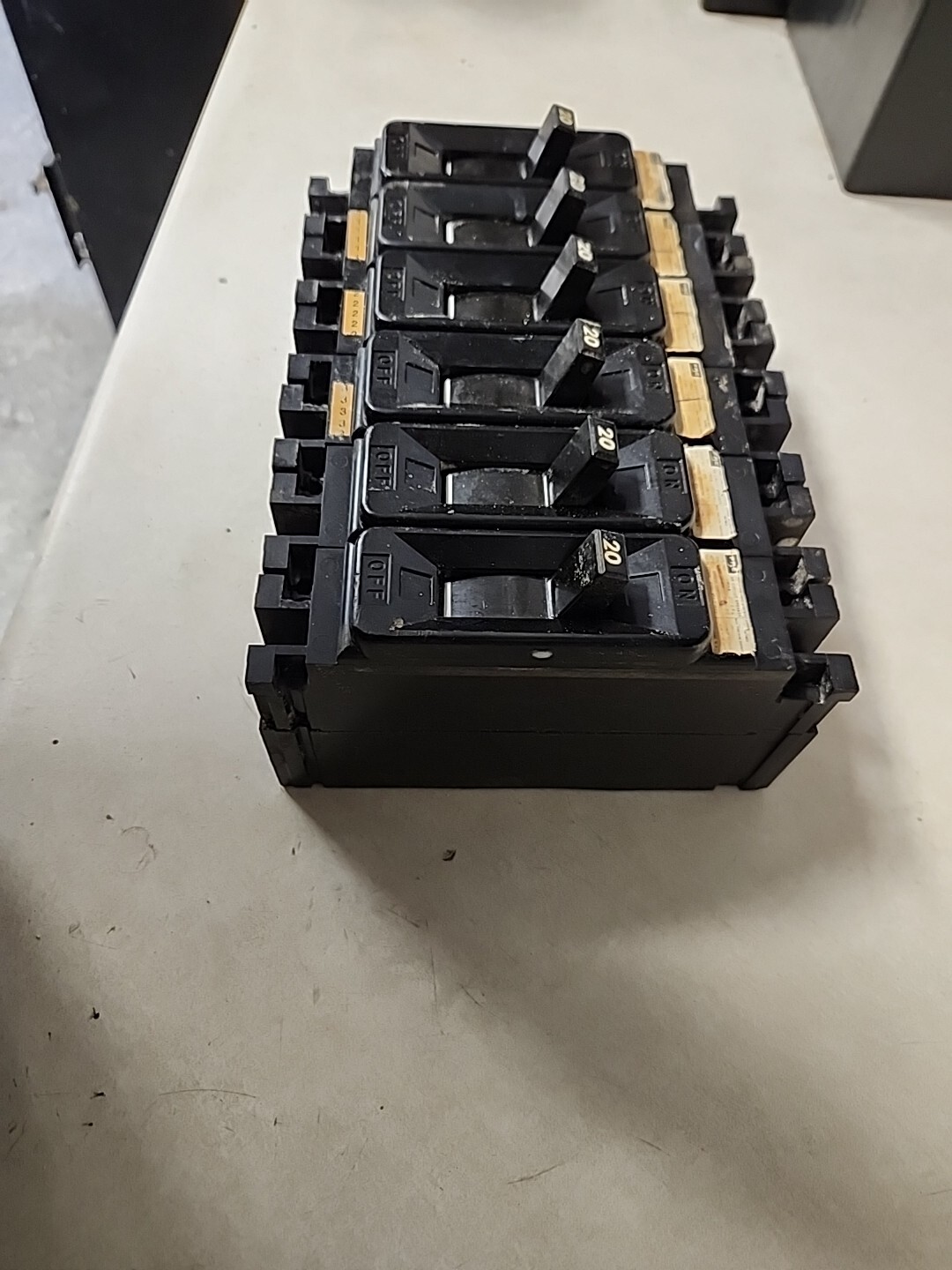 Federal Pacific Electric Company NEF214020 1 Pole 277 VAC Circuit Breaker 1 Each
