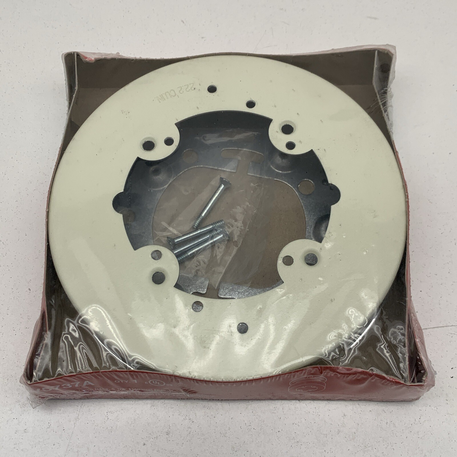 Wiremold V5737A Open Base Round Extension Box Fitting 2-Gang 5-1/2″