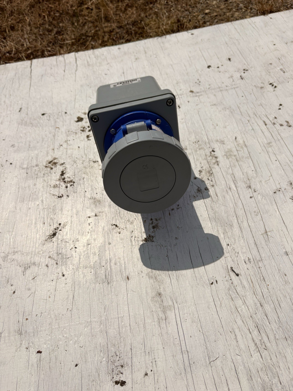 Leviton BX60-V Industrial Weatherproof Receptacle, 250V 16-30A, Gray/Blue