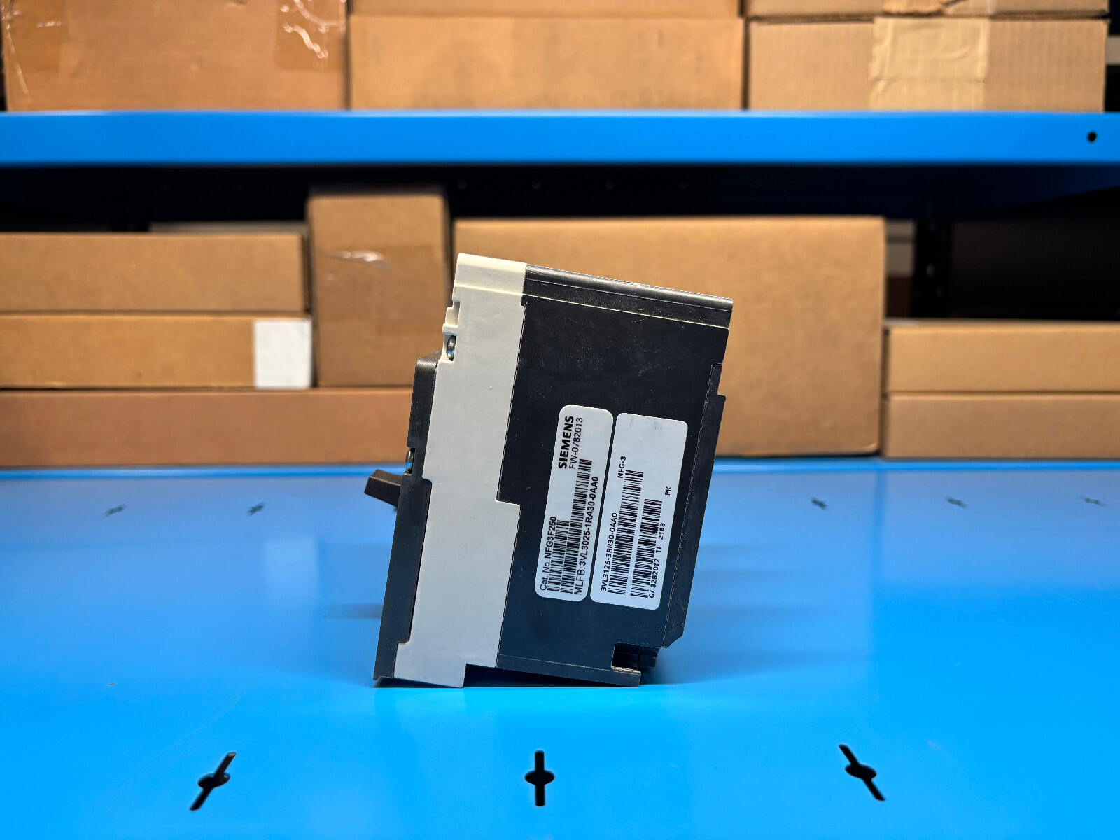 Siemens NFG3F250 250A 3-Pole Circuit Breaker VL Frame, Class N Caja Base
