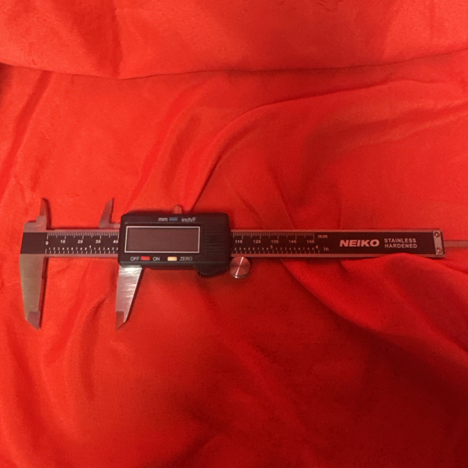 Neiko Digital Caliper 0-150mm 0.01mm Resolution IP54 MPN 01407A Never Used