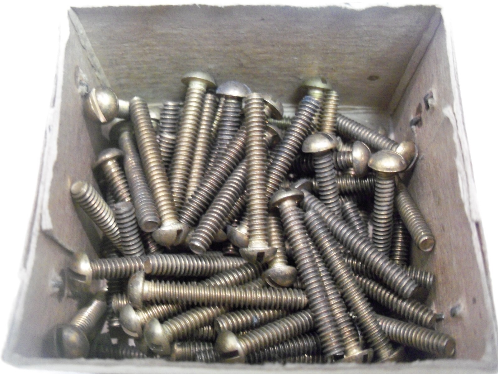12-28 x 1-1/2″ Brass Slotted Round Head Machine Screw VINTAGE Made in USA Qty 15