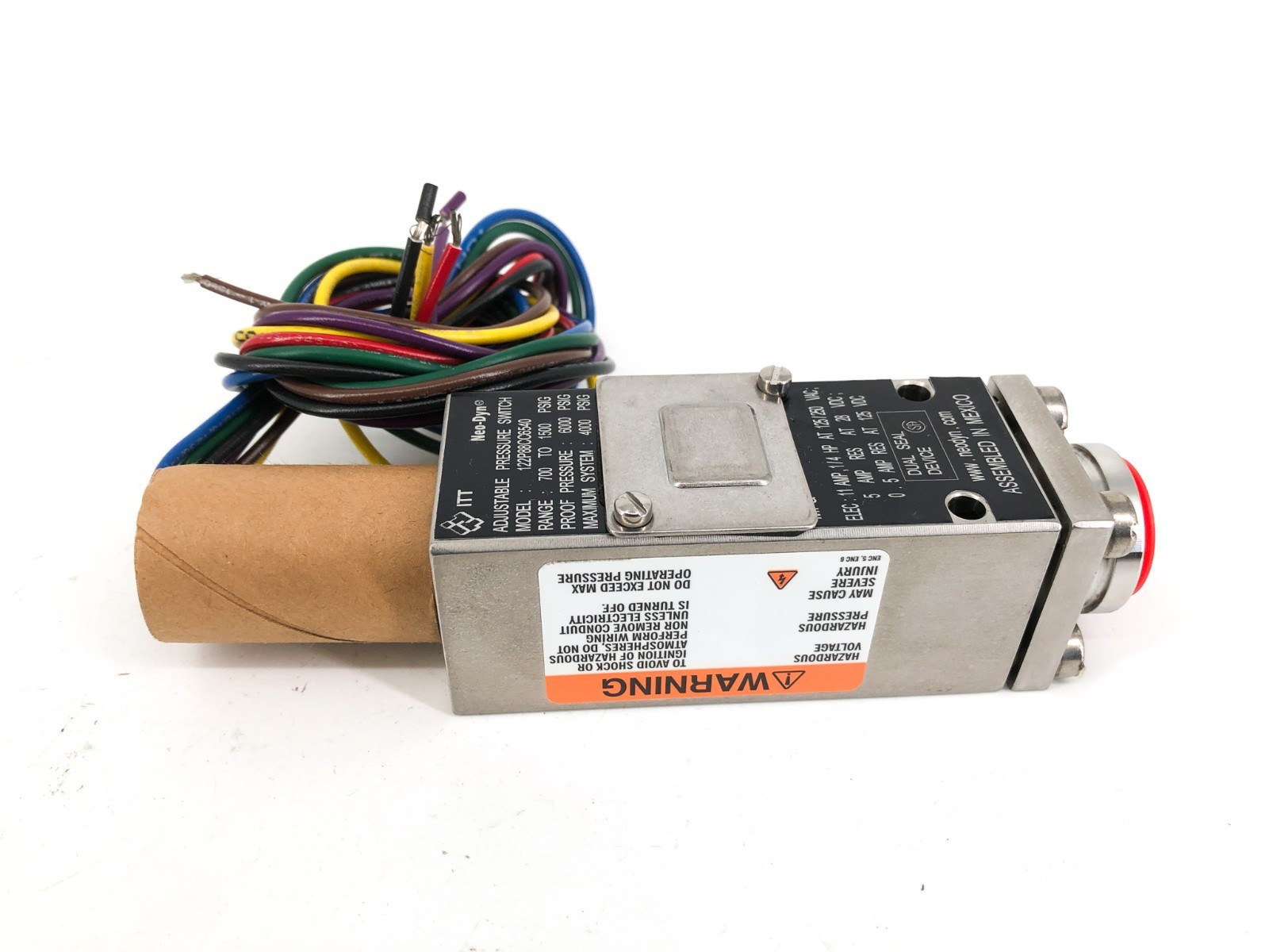 New ITT 122P88CC6540 Adjustable Pressure Switch 700-1500psig 11A – No Box