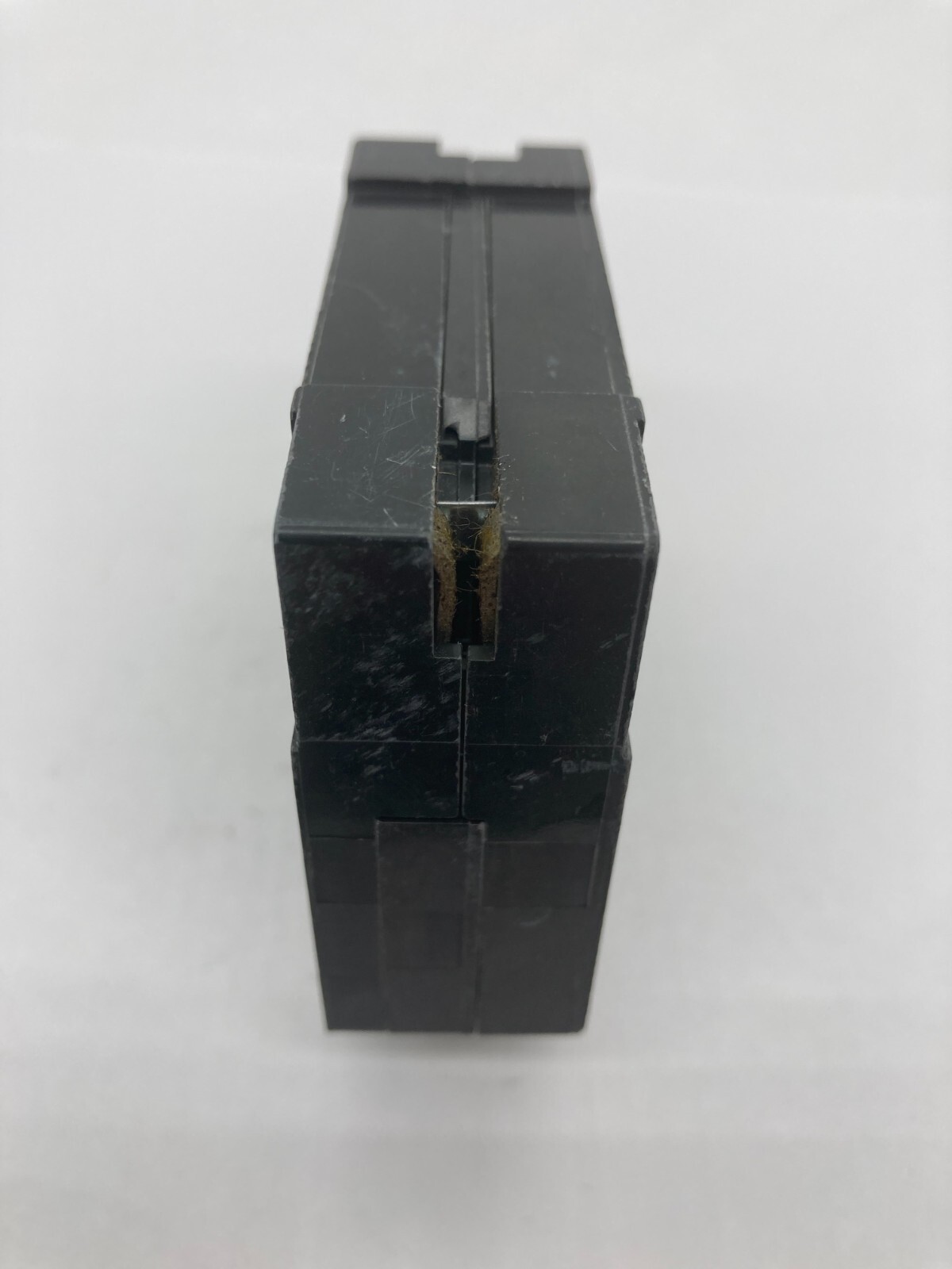 HOMT3020 Homeline Two 1 Pole 30/20 Amp 120V AC Type HOMT Plug In Tandem Breaker