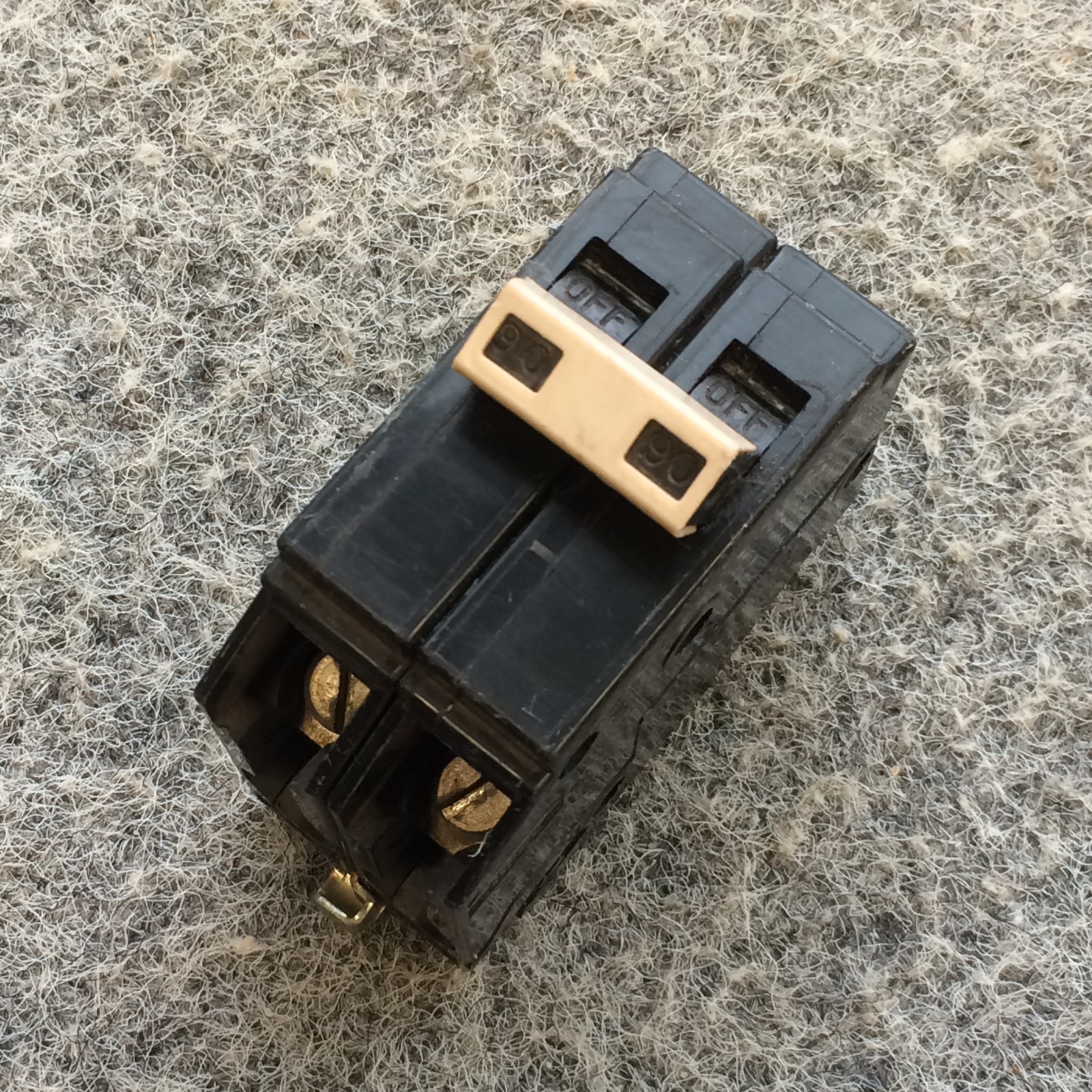 Eaton CH290 2-Pole 90-Amp Circuit Breaker, Type CH3 Plug-On Molded Case