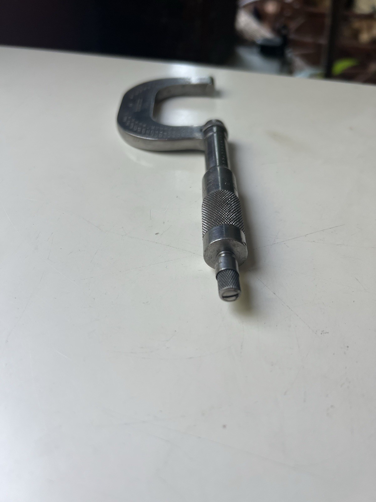 Brown & Sharpe No. 48 1”-2” Micrometer 1T02