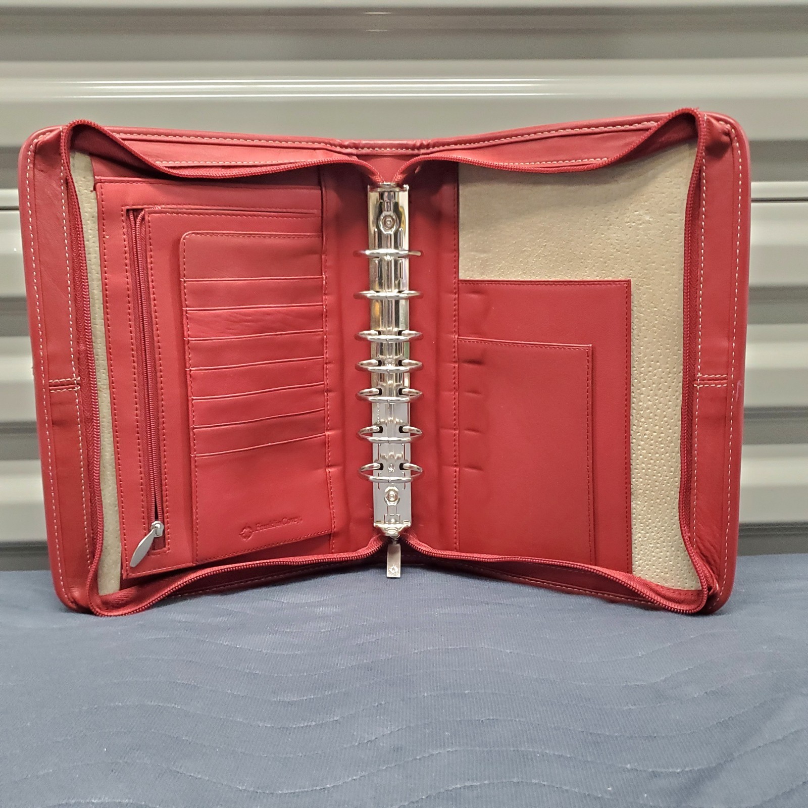 ​VTG Franklin Covey 7 Ring Leather Planner Organizer Zip Up Cranberry Red 11″x8″