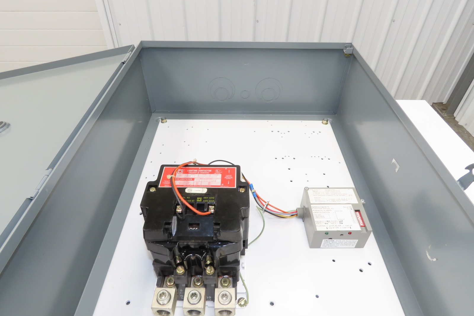 Square D 8903 SV0 2 Lighting Contactor Electrical Enclosure 200 Amps 600V 3 Pole