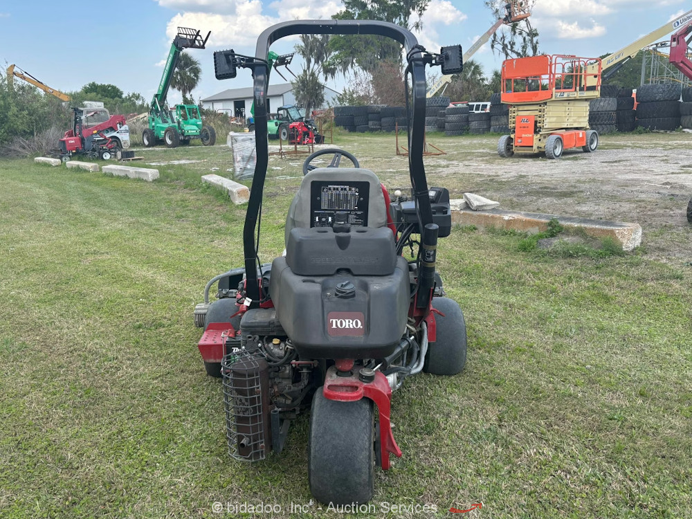 2021 Toro Greensmaster TriFlex 3320 Ride-On Grounds Golf Course Mower bidadoo