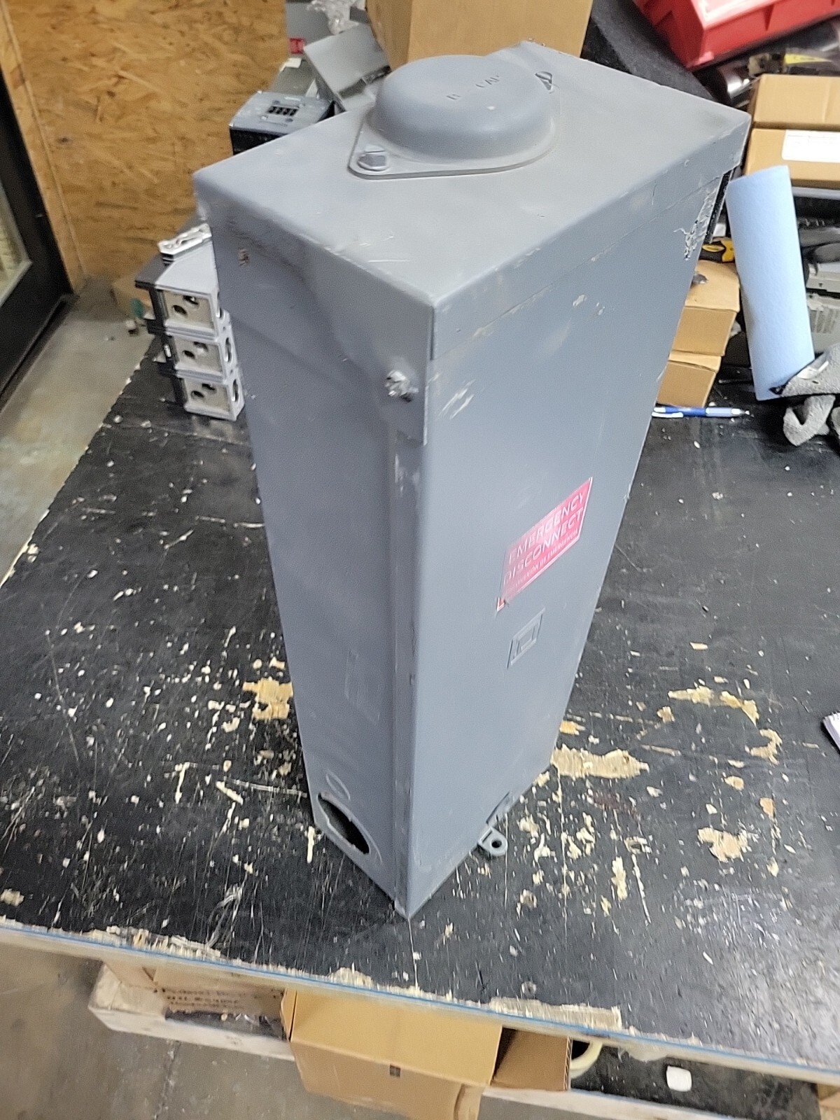 Square D Q2200MRBE 240V 200 Amp Service Disconnect 3R WITH QDL2200RPTL NO COVER