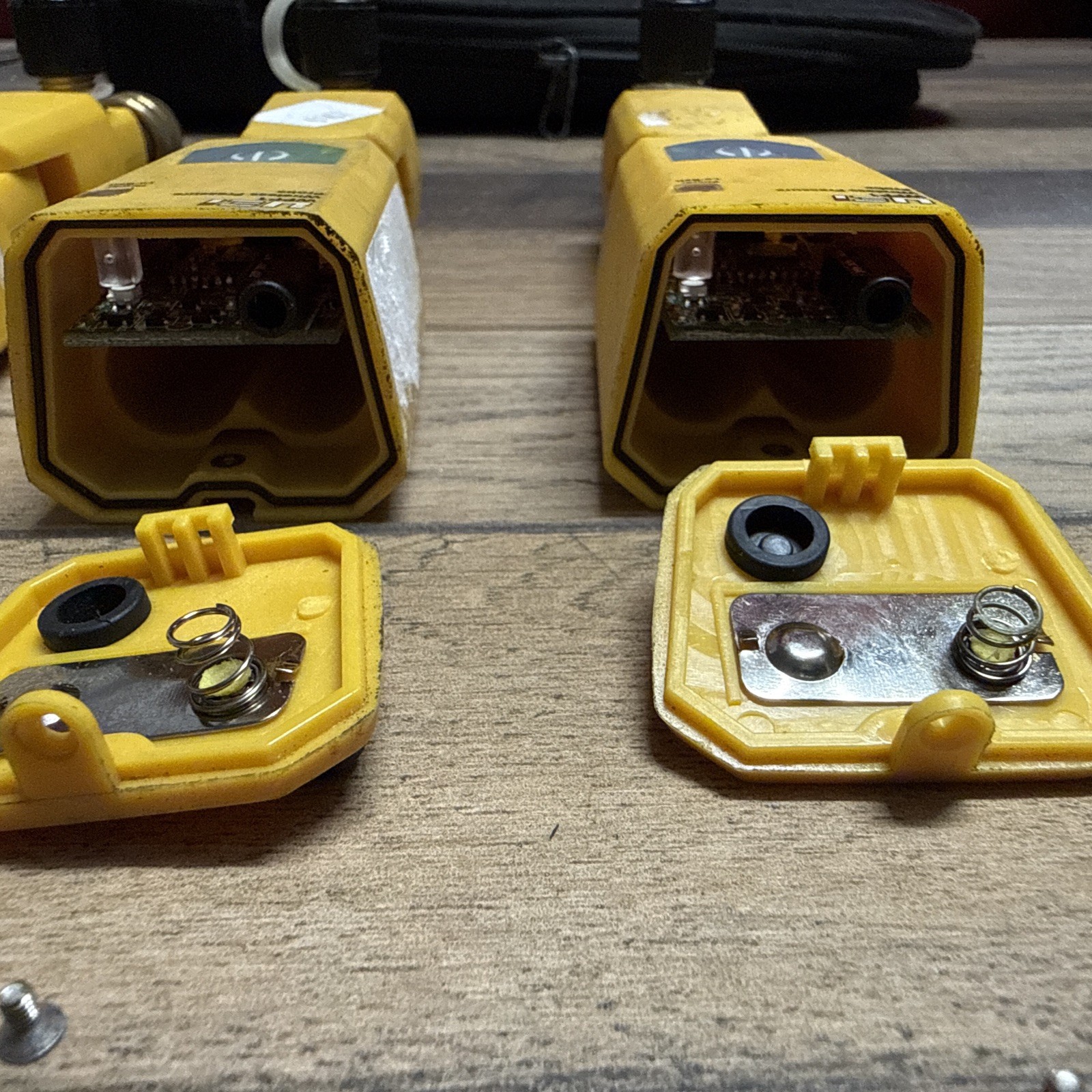 (2) UEi DMG150 – Digital Micron Gauge – HVAC; (3) UEi WPP1 Wireless Press Probes
