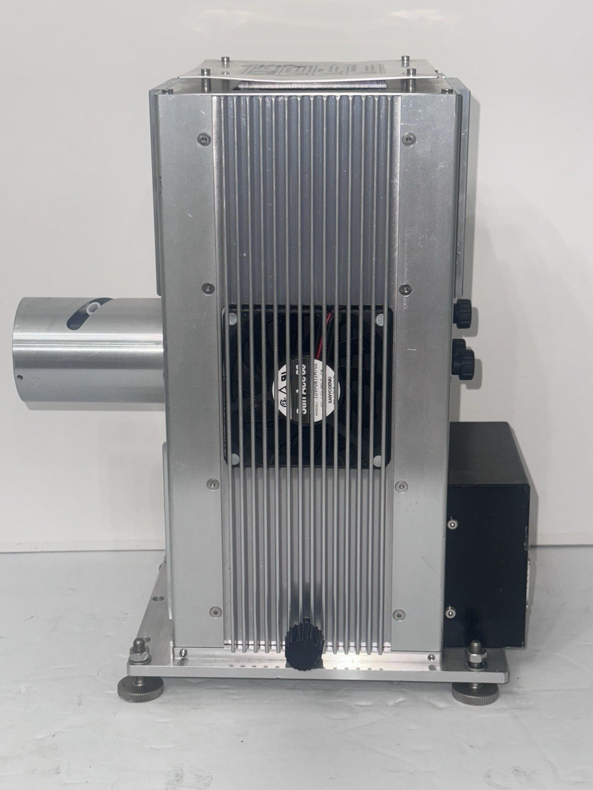 LOT ORIEL LSE340 / 850.27B ULTRAVIOLET LIGHT LSH302 500W IP 00 Quantum Design