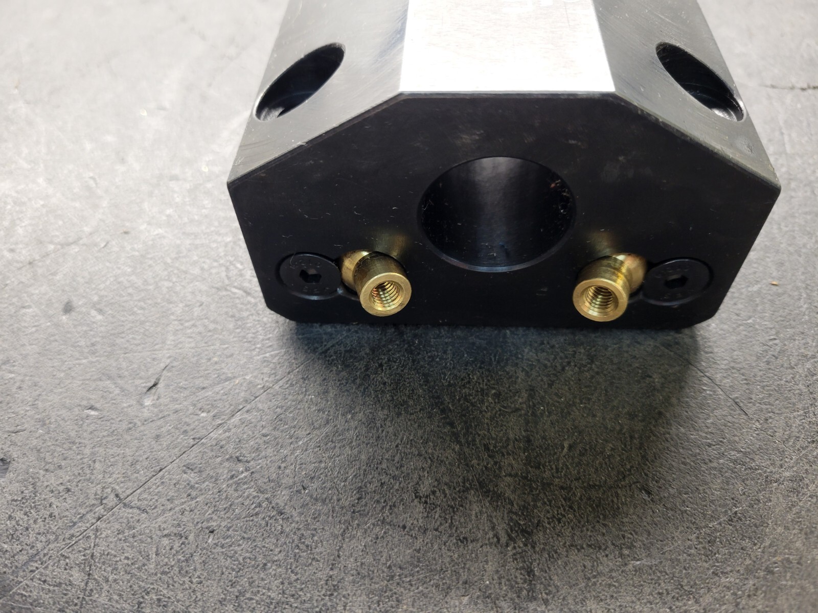 Global CNC LB9/10-8425 Block.