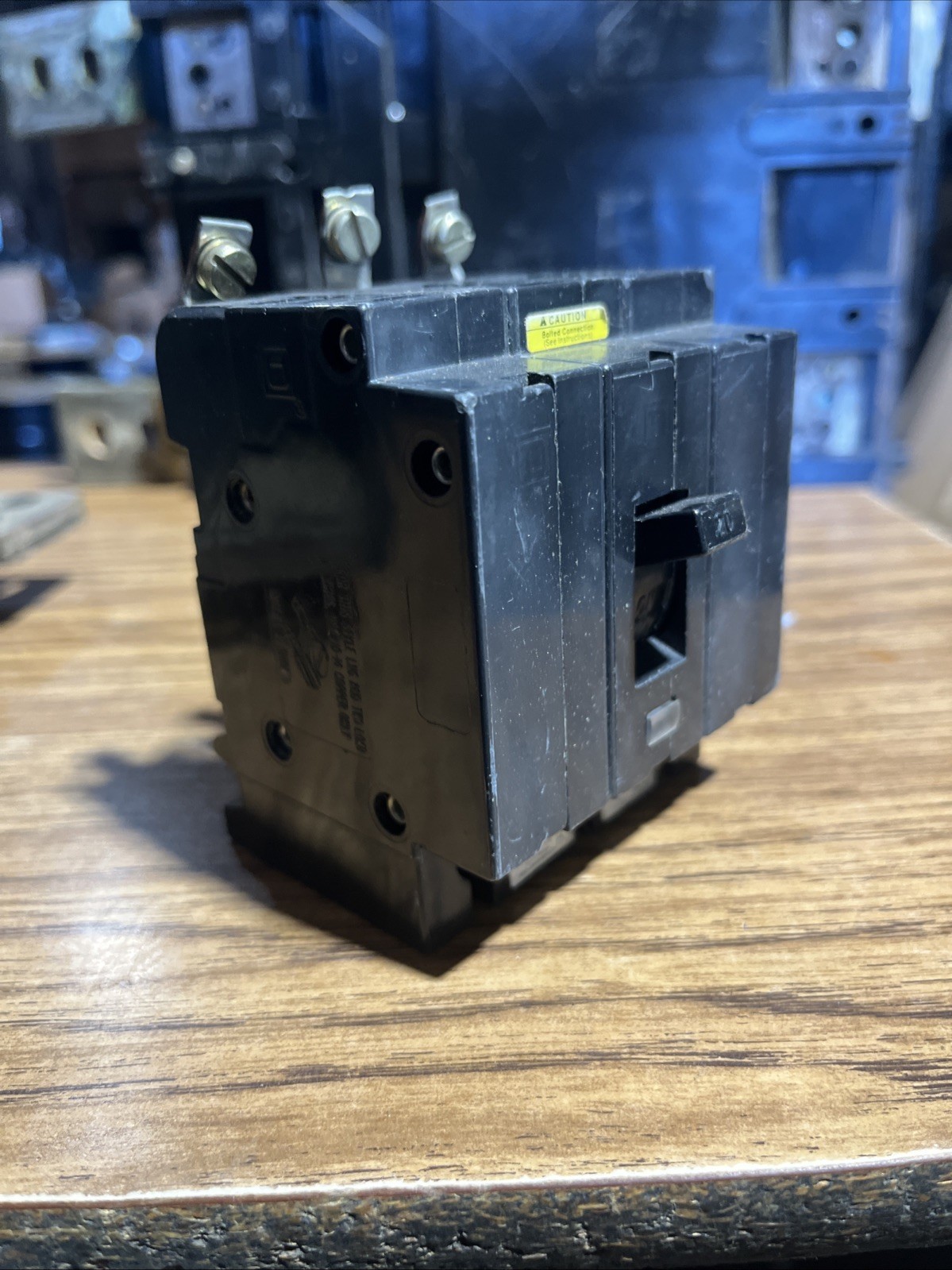 Square D EHB34020 3 Pole 20 Amp 480 277V AC 3 Phase EHB4 Bolt On Circuit Breaker
