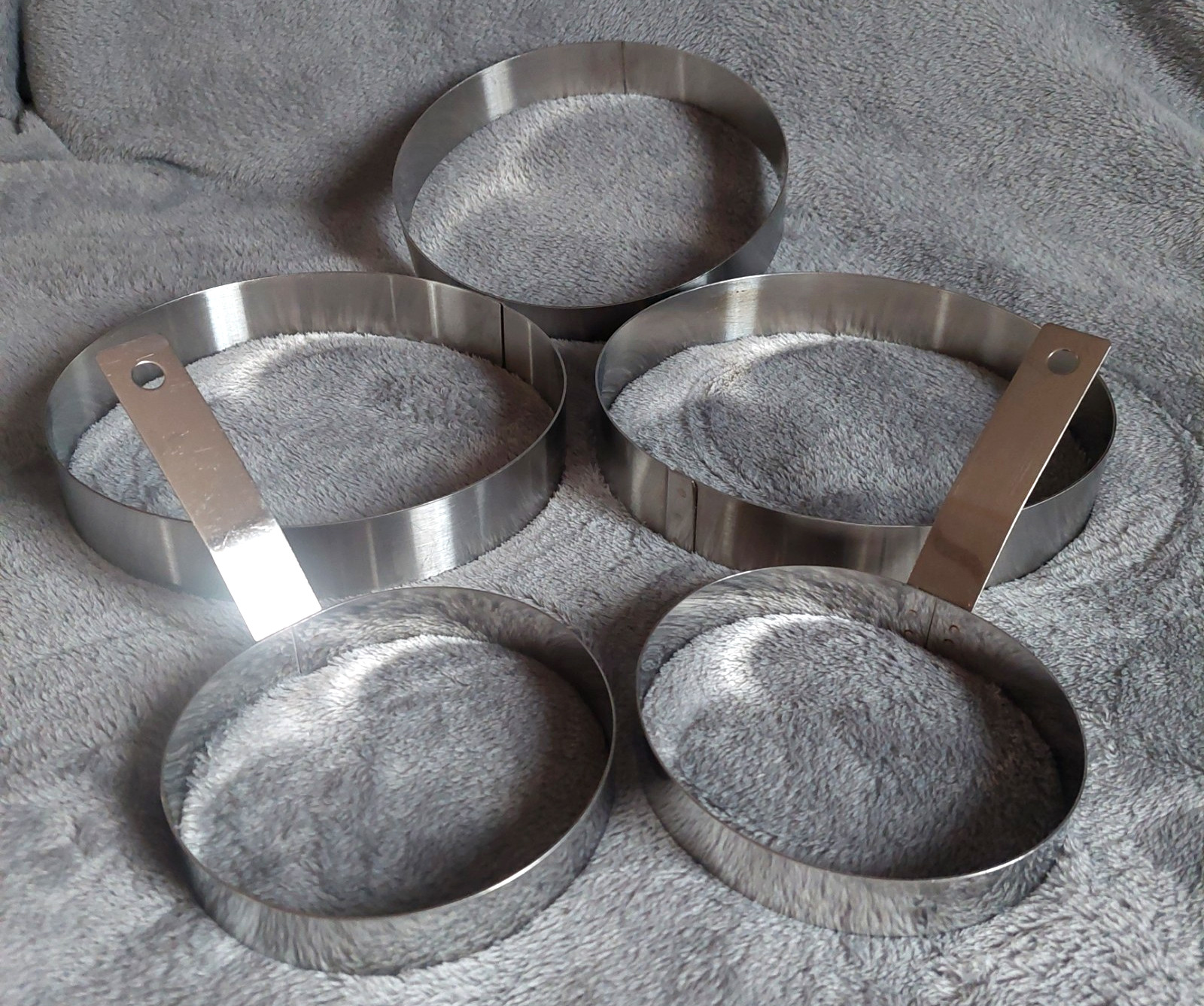 5 Egg Omelet Rings 5″ & 8″ Heavy Stainless Steel, Used Excellent Condition