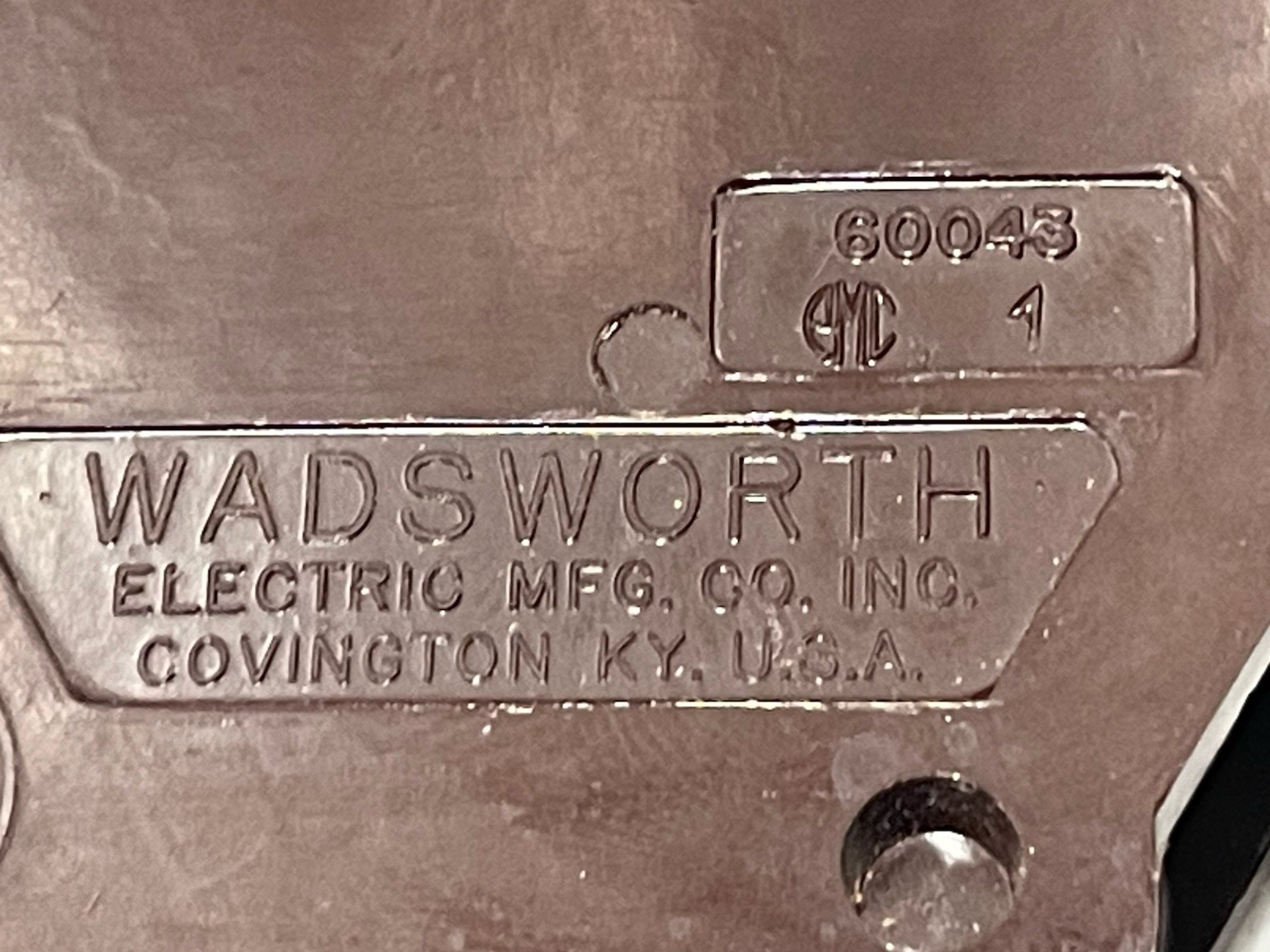 NEW! OS Wadsworth Type B B1515N 15 Amp 120V Metal Feet Tandem Circuit Breaker