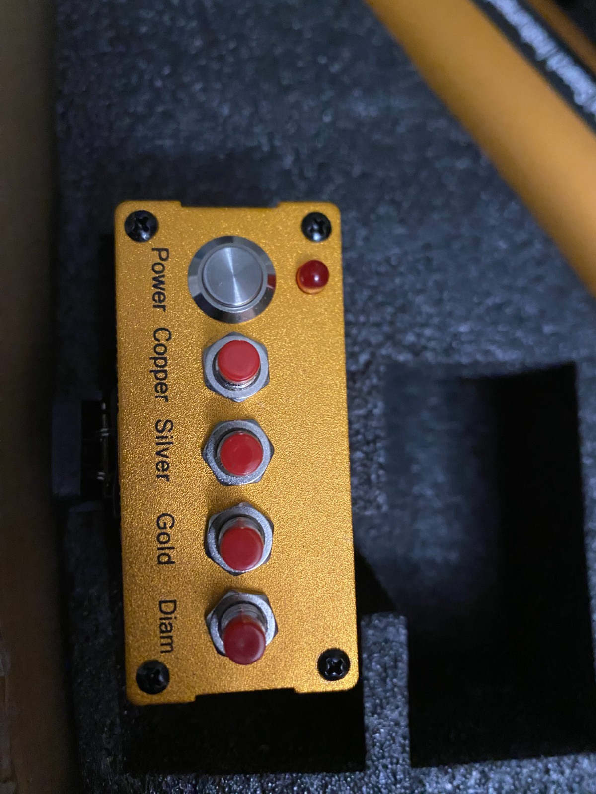 AKS Remote Underground Metal Search Instrument for Copper, Silver and Gold