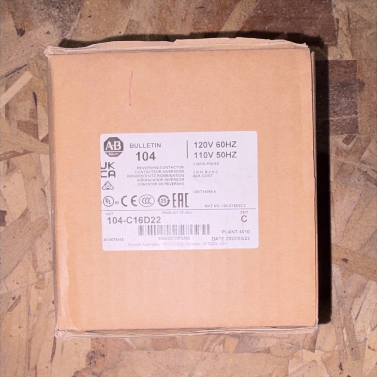 Allen-Bradley 104 Reversing Contactor 104-C16D22 120V 60Hz 110V 50Hz 3P 2NO 2NC